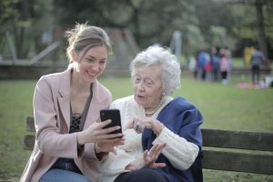 APA : conditions de ressources pour en bénéficier