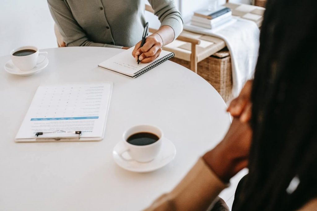 Formation psychologue : métier, salaire évolution | Mes-Allocs.fr