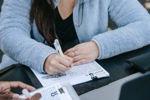 Quelles sont les démarches à effectuer pour bénéficier de la bourse CROUS ?  