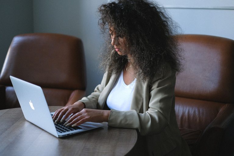 Tout sur la recherche emploi secretaire | Mes-Allocs.fr
