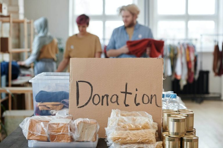 Aide alimentaire 2025 : aides, montants, démarches | Mes-Allocs.fr